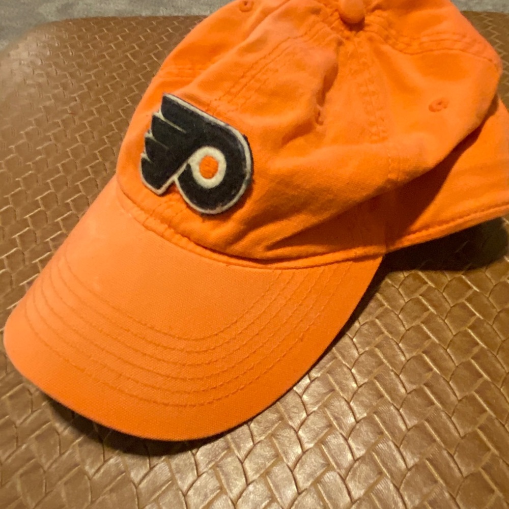 Reebok phlyers cap